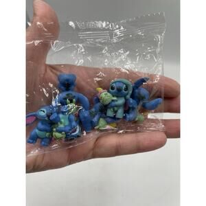 Disney Lilo and Stitch Scrum lot of 6 2cm Mini Action Figures PVC Toys SEALED